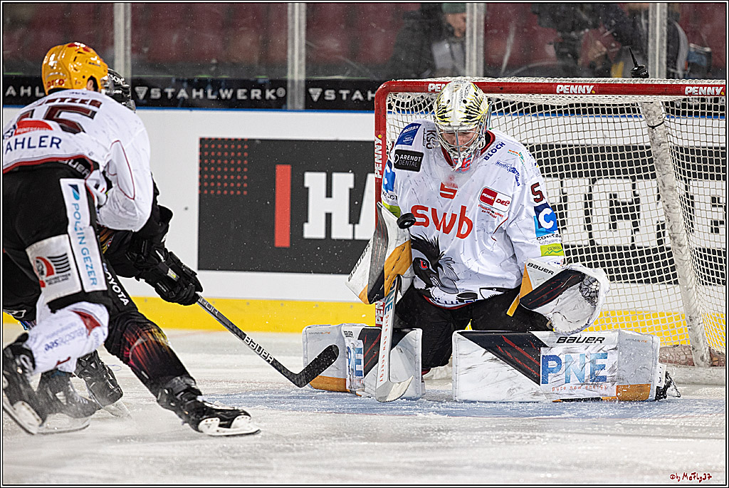 PENNY DEL;  Kölner Haie - Fischtown Pinguins; Köln, 22.12.2022